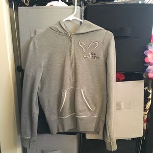 American eagle sweater